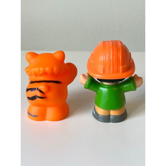 Fisher-Price Little People Choo-Choo Zoo Train Music Sounds, 4 Figures Works - Picture 5 of 12